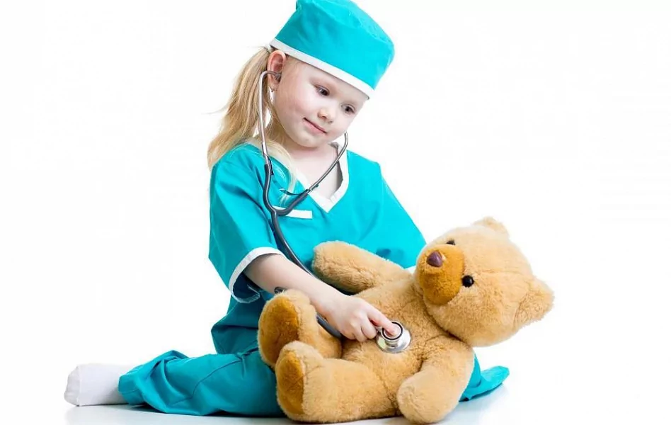 Одно лечит, другое не калечит: каким должен быть детский хирург?