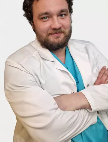 Попрыгаев  Михаил Викторович