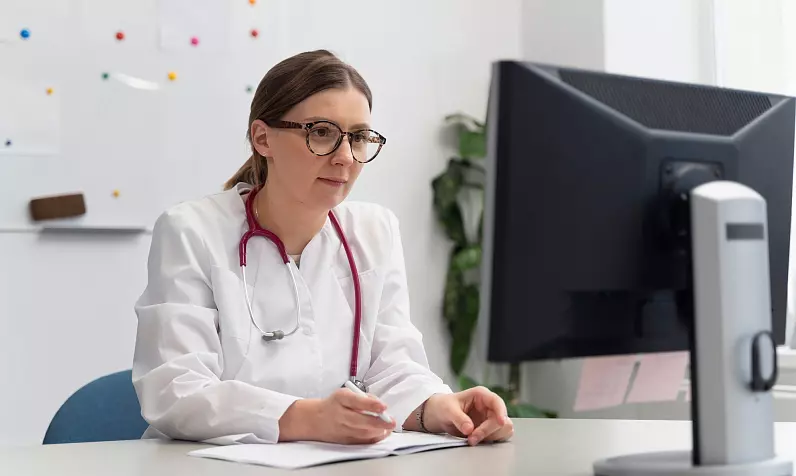 Онлайн-консультации — теперь доступны пациентам кардиоцентра на Петрозаводской, 13